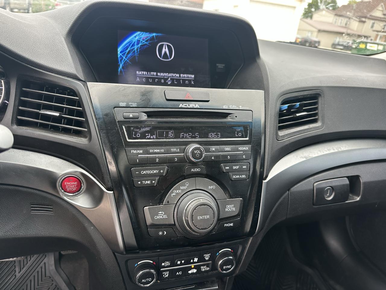 Acura ILX 4dr Sdn 2.0L Tech Pkg 2014