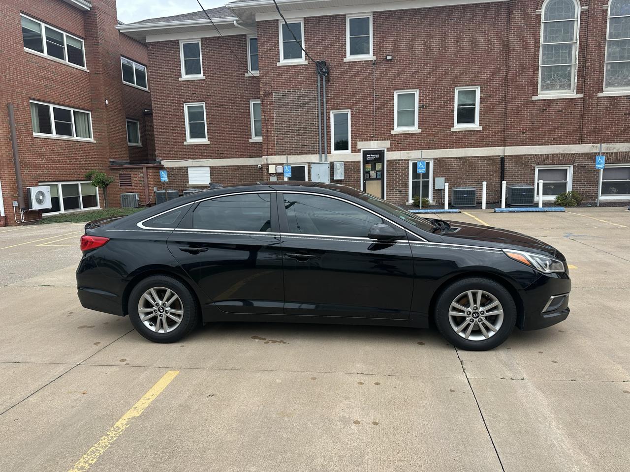 Hyundai Sonata SE 2.4L 2017