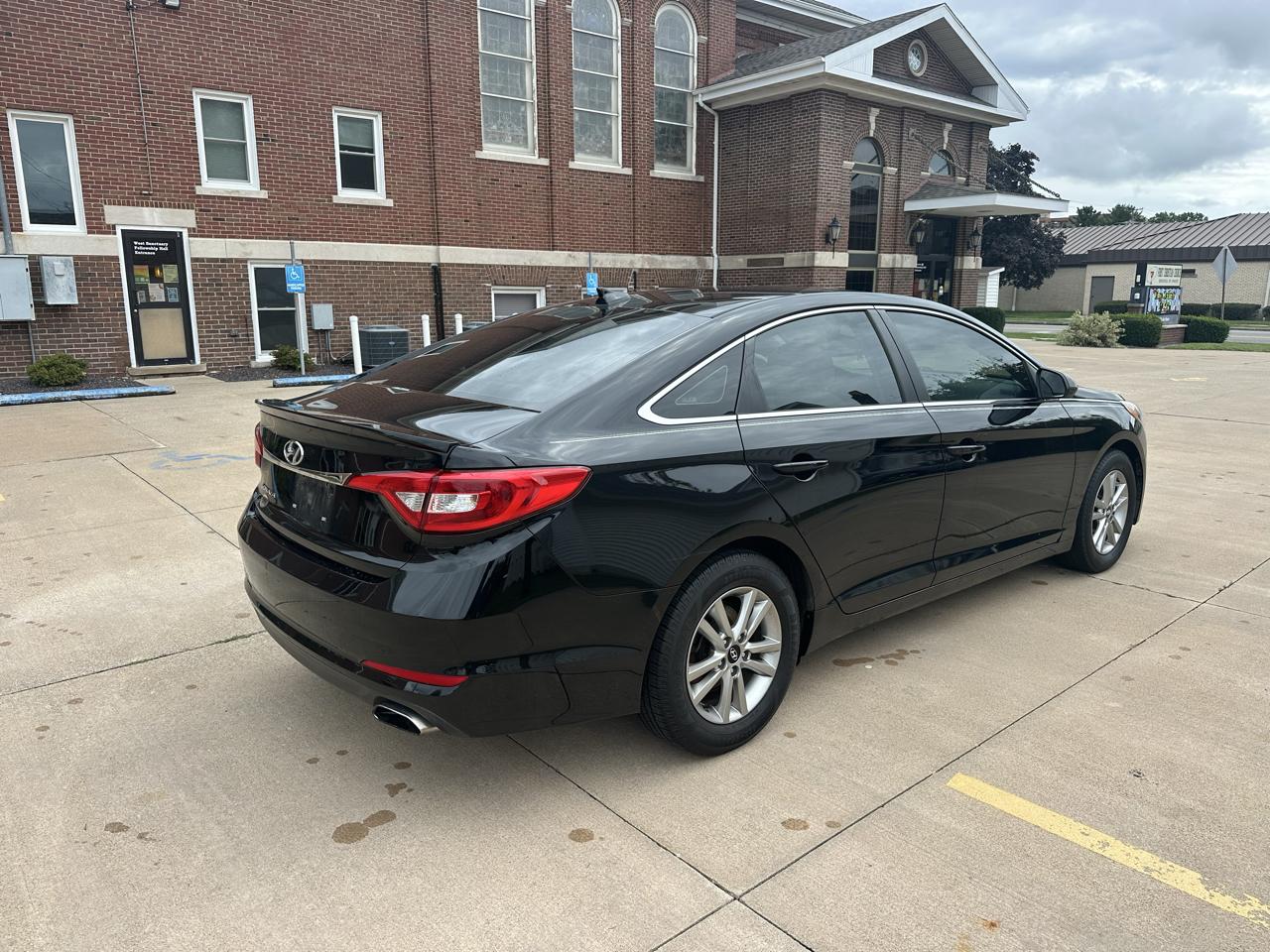 Hyundai Sonata SE 2.4L 2017
