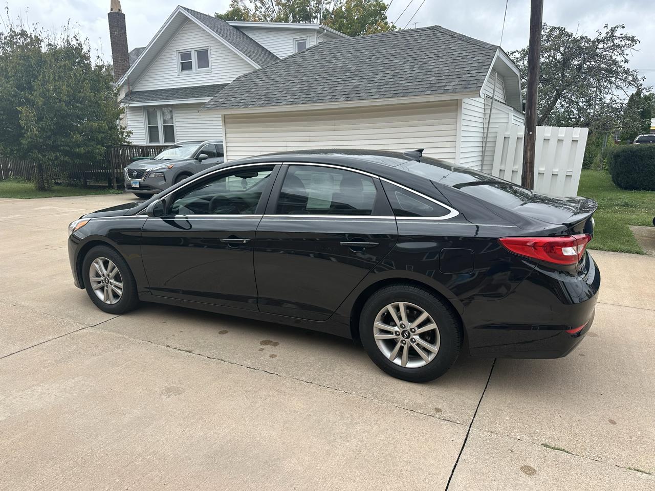 Hyundai Sonata SE 2.4L 2017