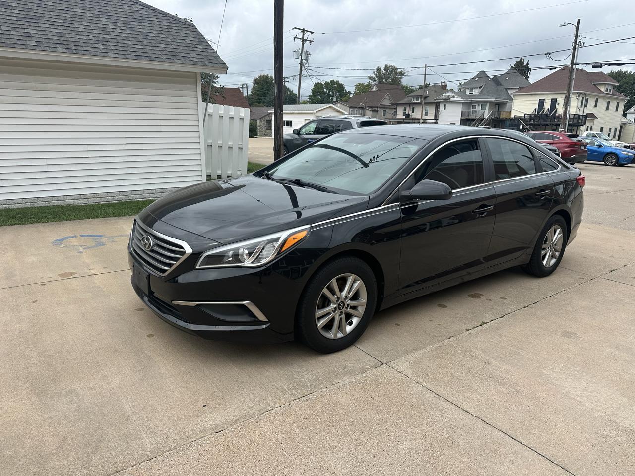 Hyundai Sonata SE 2.4L 2017