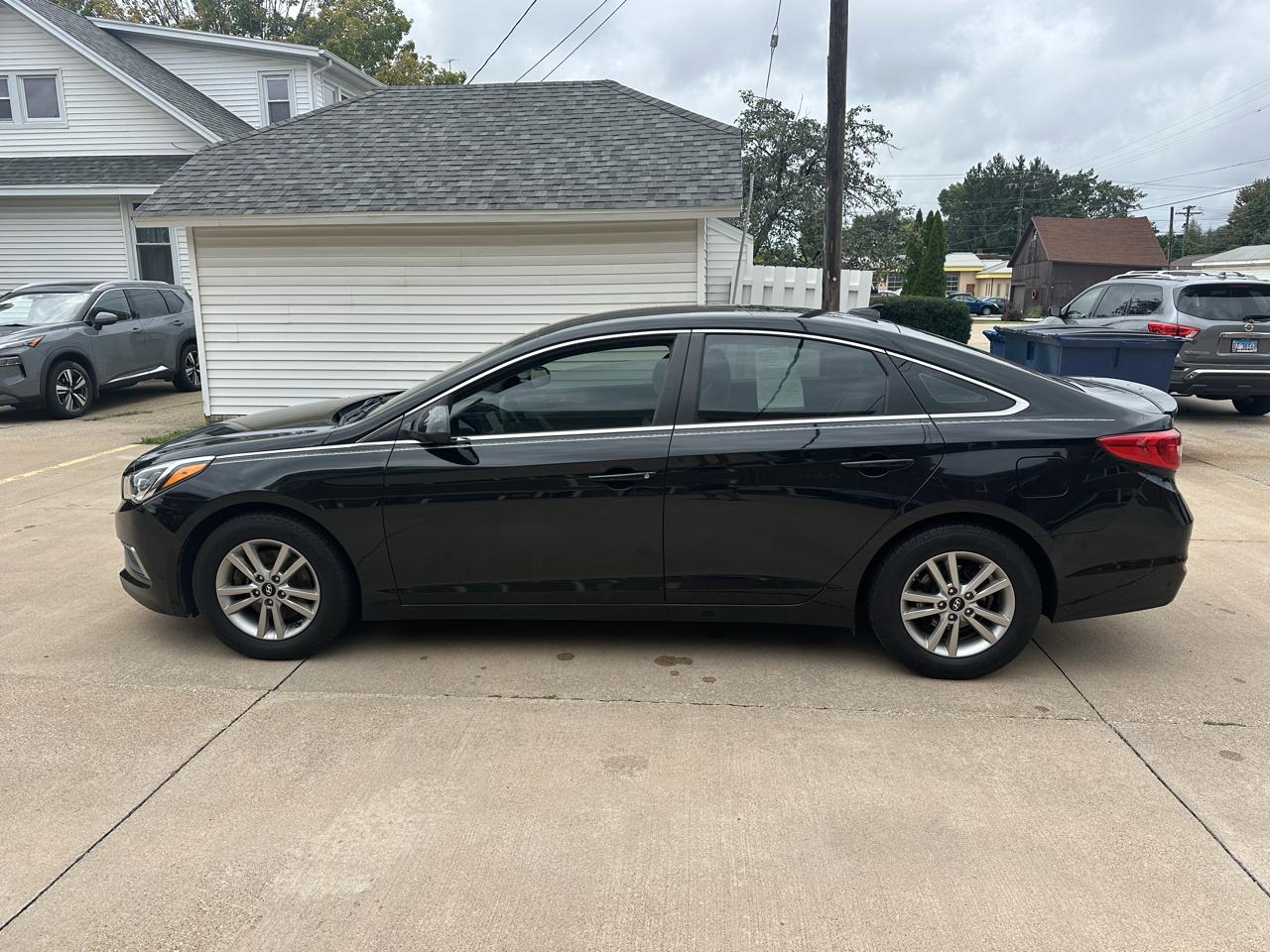 Hyundai Sonata SE 2.4L 2017