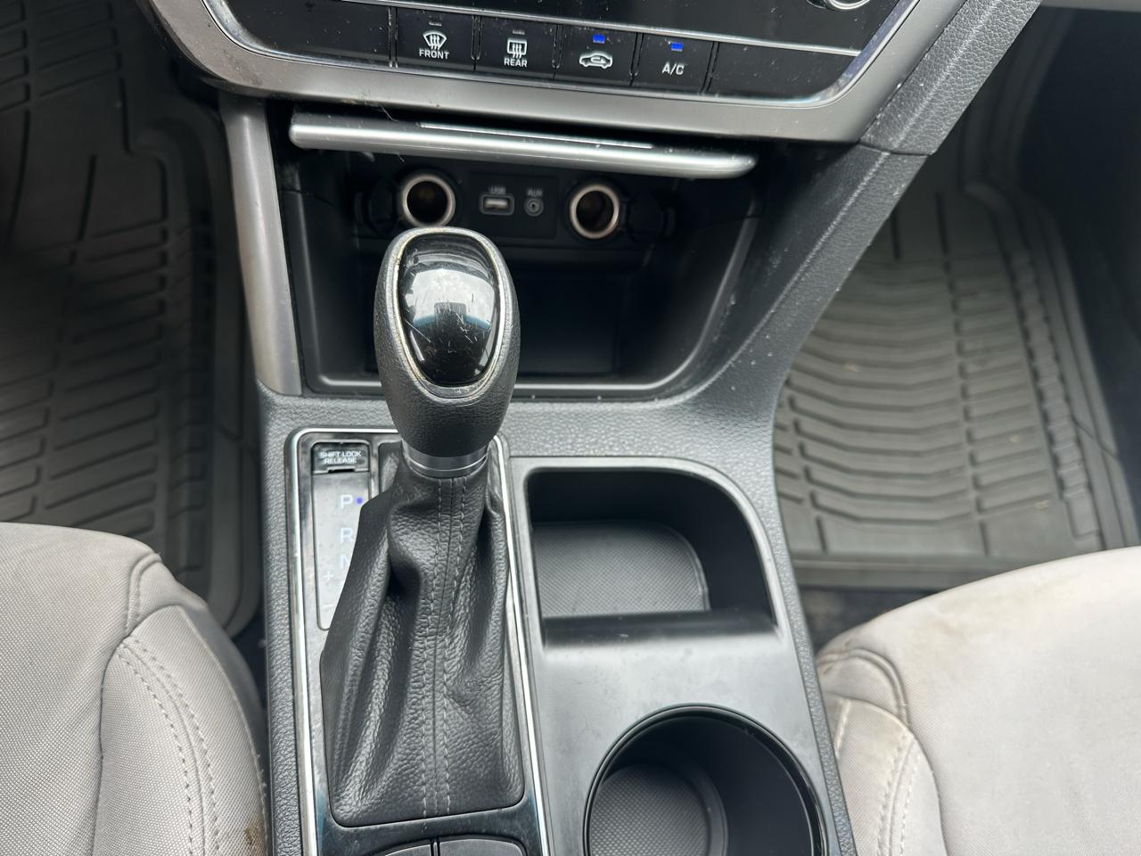 Hyundai Sonata SE 2.4L 2017