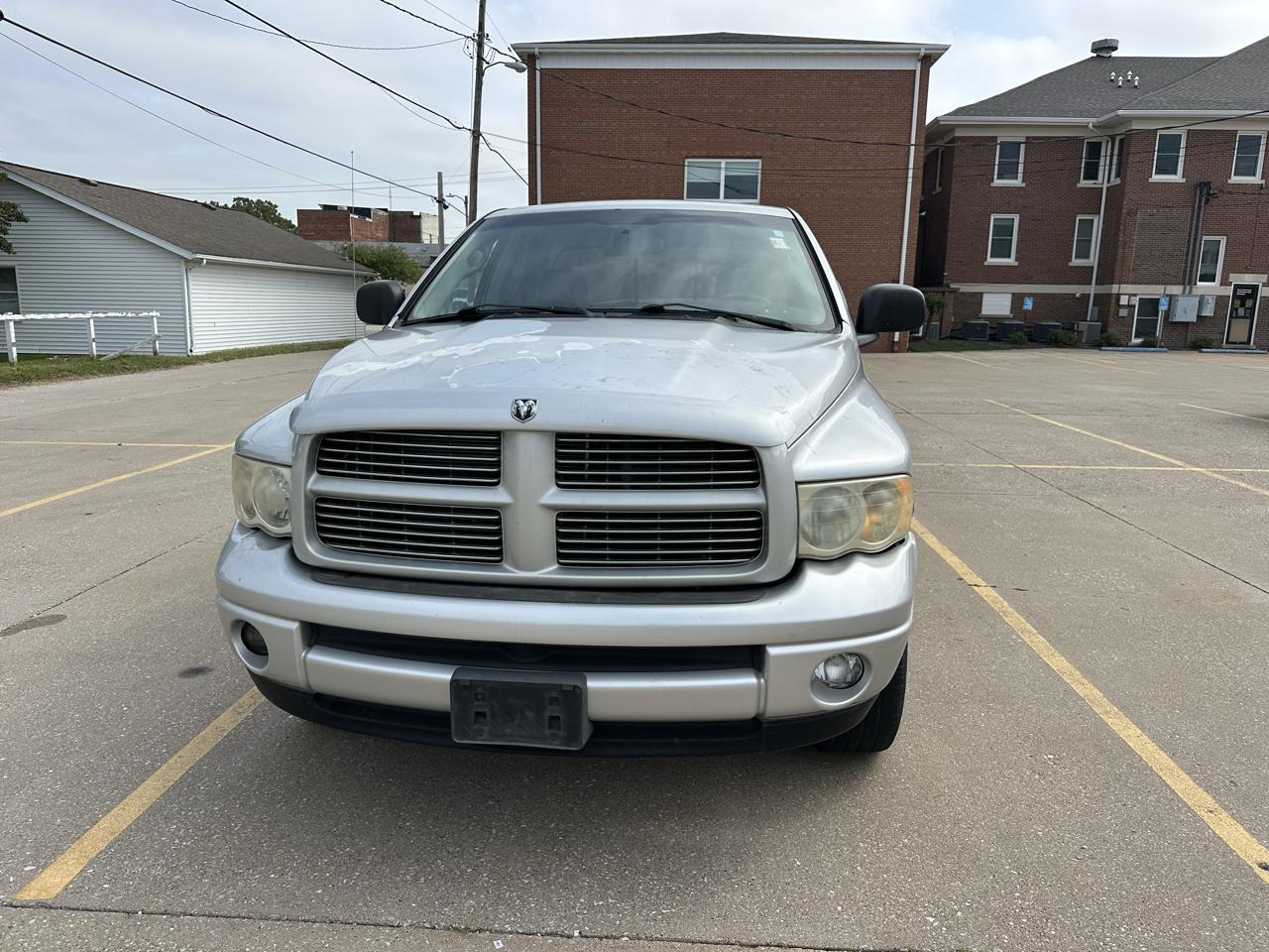 Dodge Ram 1500 4dr Quad Cab 140.5" WB 4WD SLT 2003