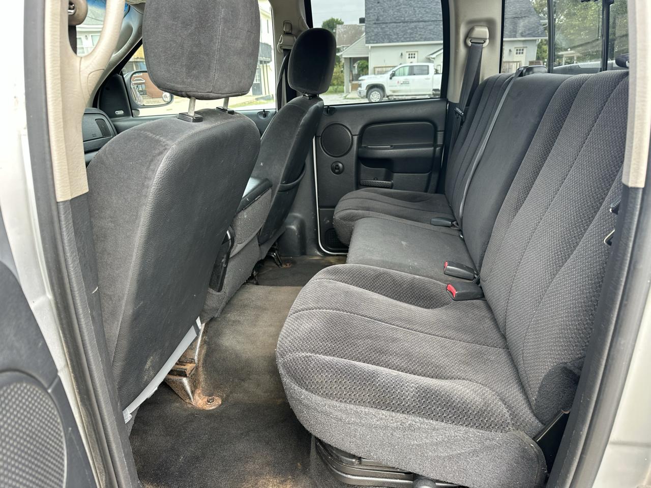 Dodge Ram 1500 4dr Quad Cab 140.5" WB 4WD SLT 2003