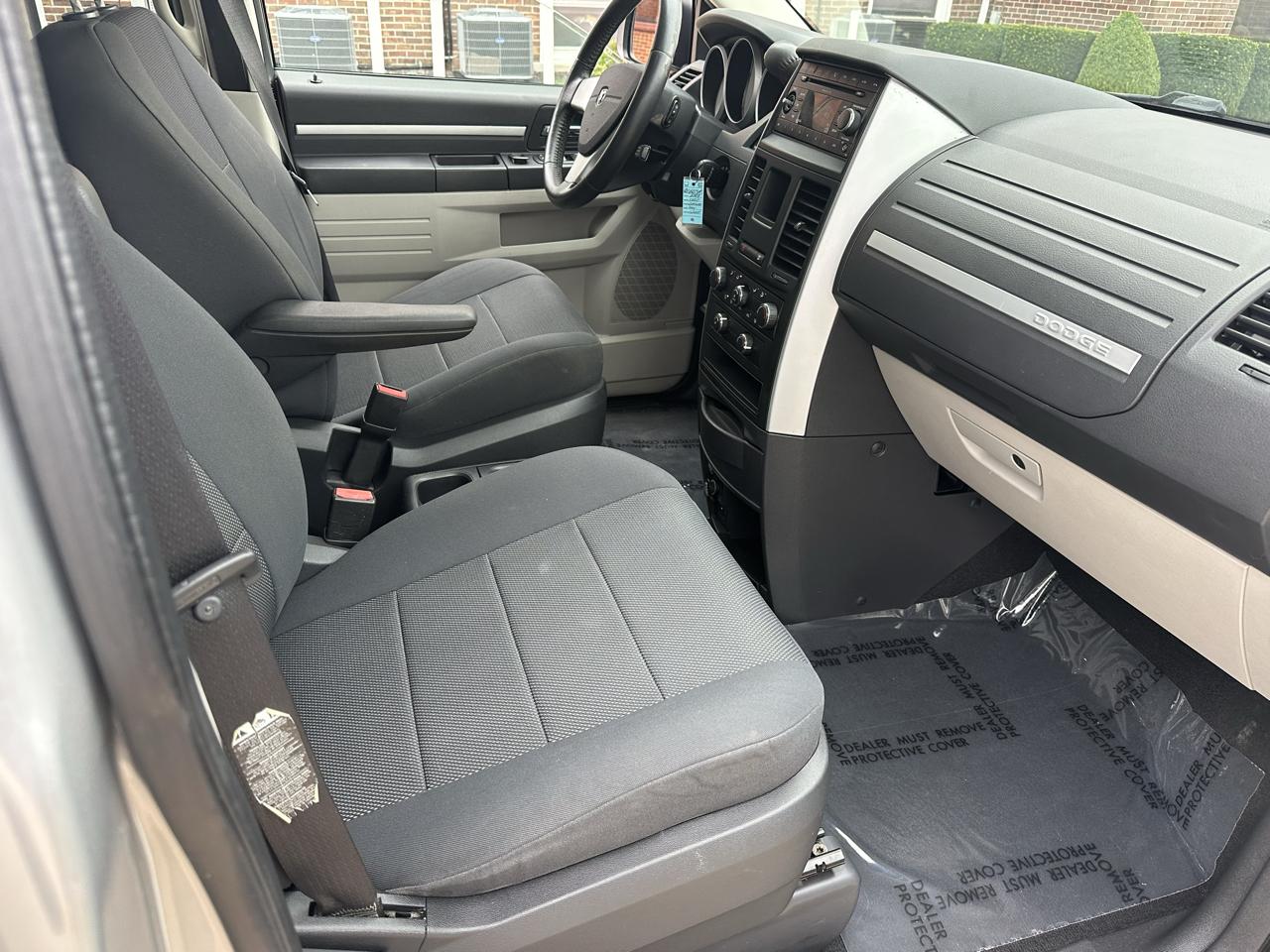 Dodge Grand Caravan 4dr Wgn SXT 2008