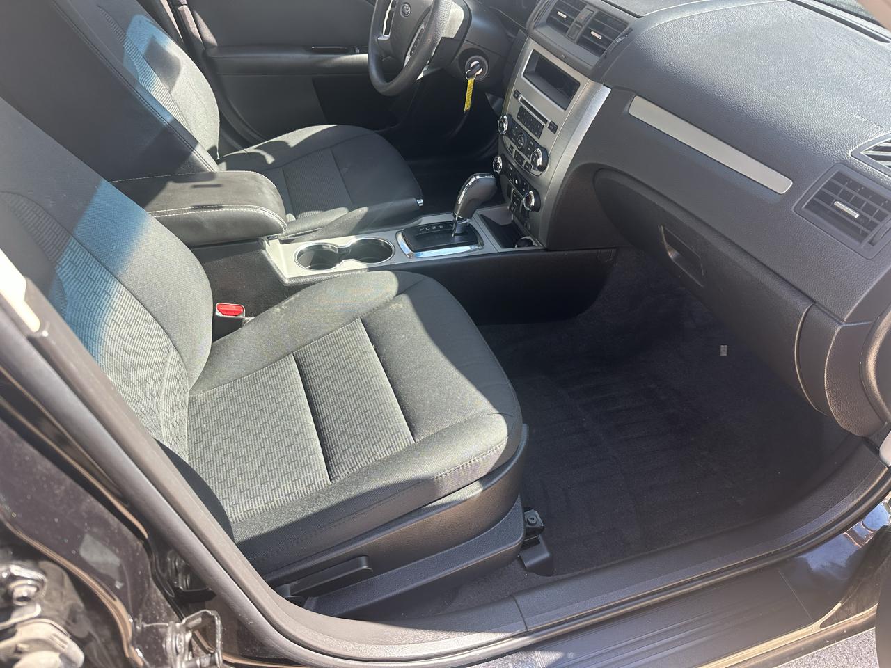 Ford Fusion 4dr Sdn SE FWD 2012