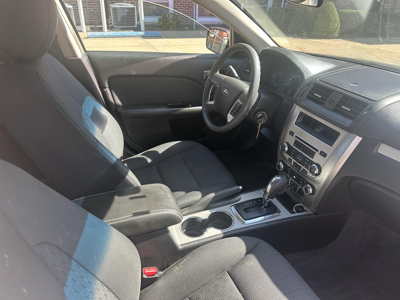 Ford Fusion 4dr Sdn SE FWD 2012