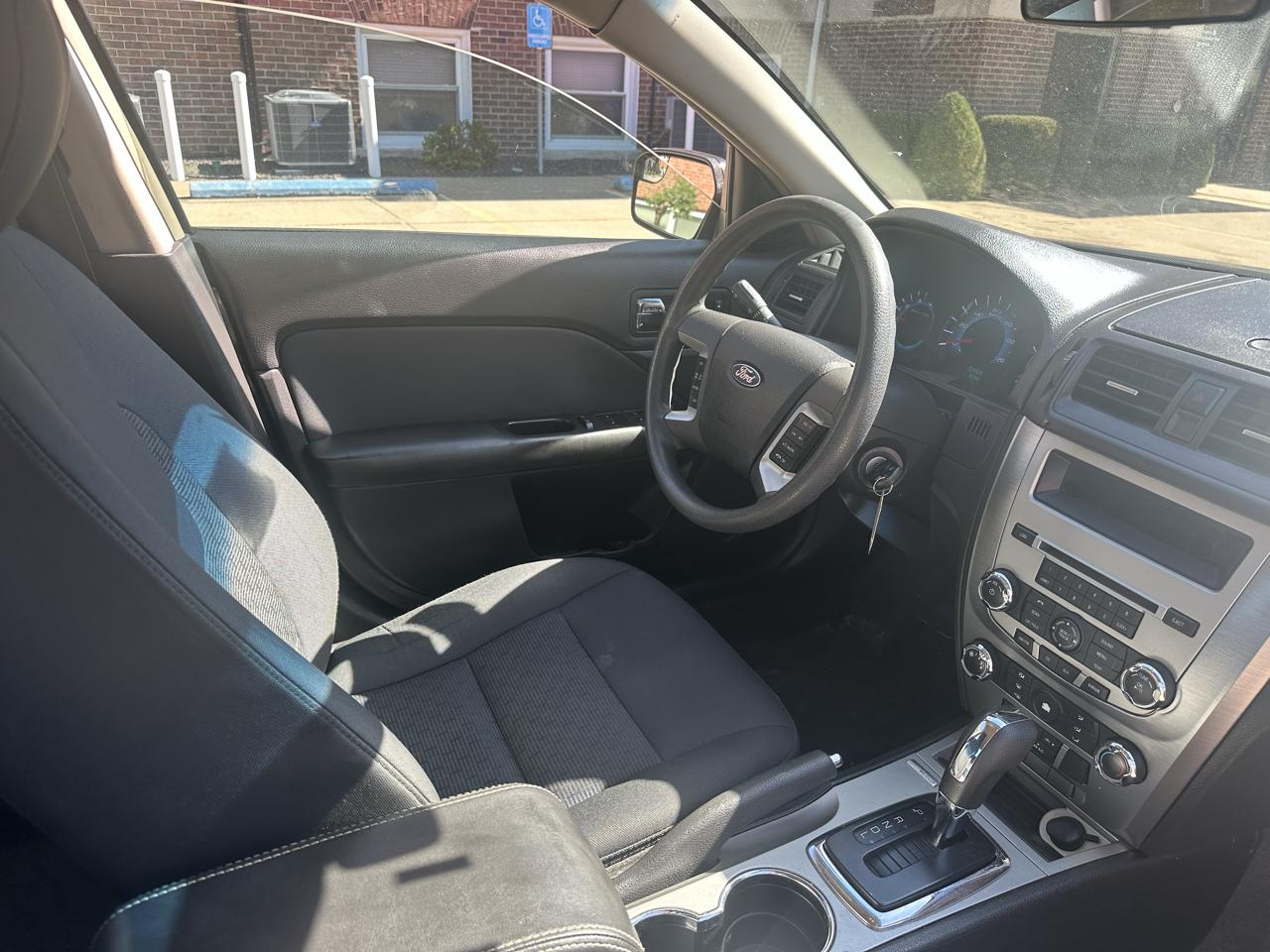 Ford Fusion 4dr Sdn SE FWD 2012
