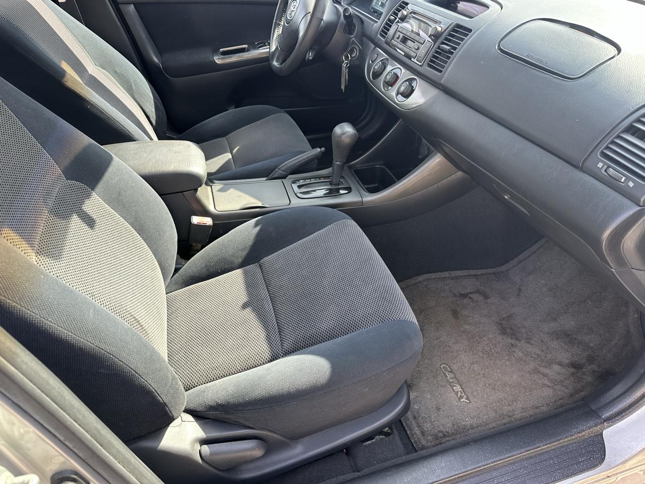 Toyota Camry 4dr Sdn XLE Auto (Natl) 2003