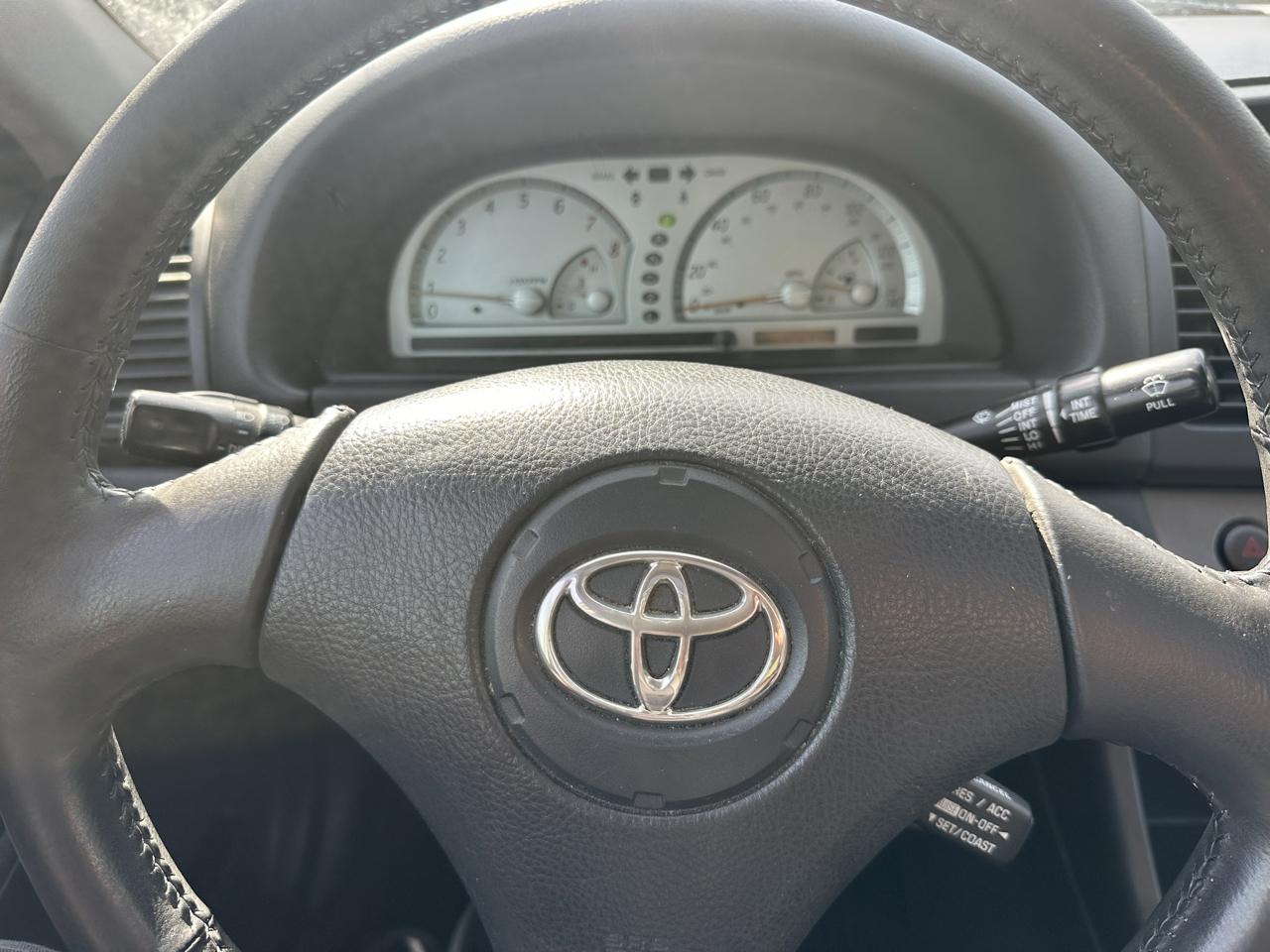 Toyota Camry 4dr Sdn XLE Auto (Natl) 2003