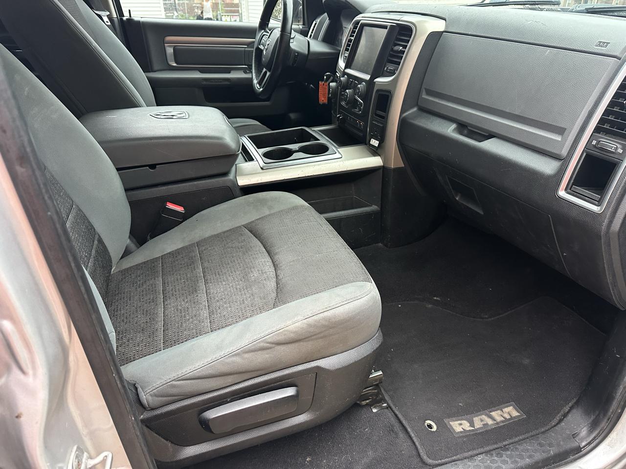 Dodge Ram 1500  2014