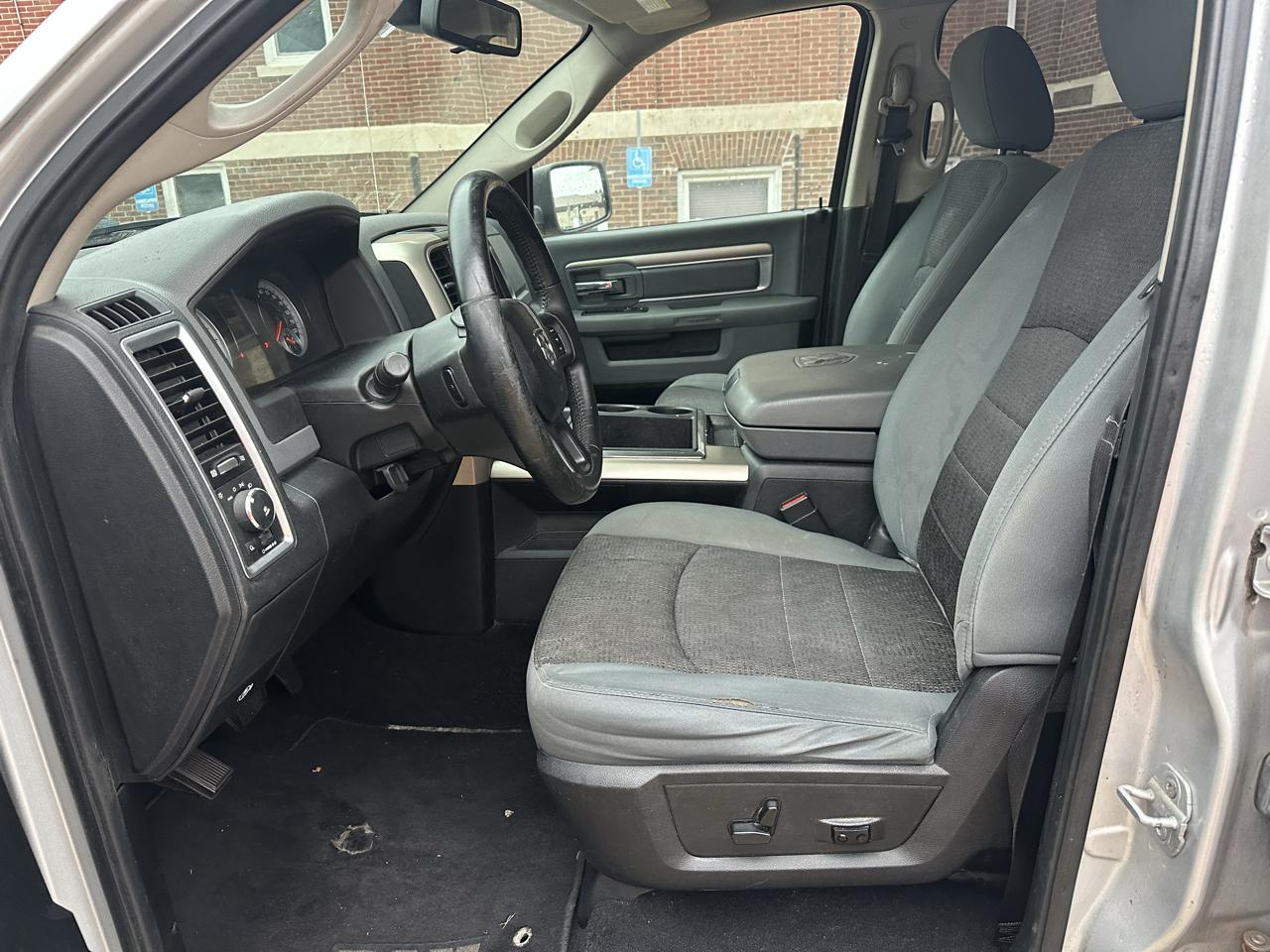 Dodge Ram 1500  2014