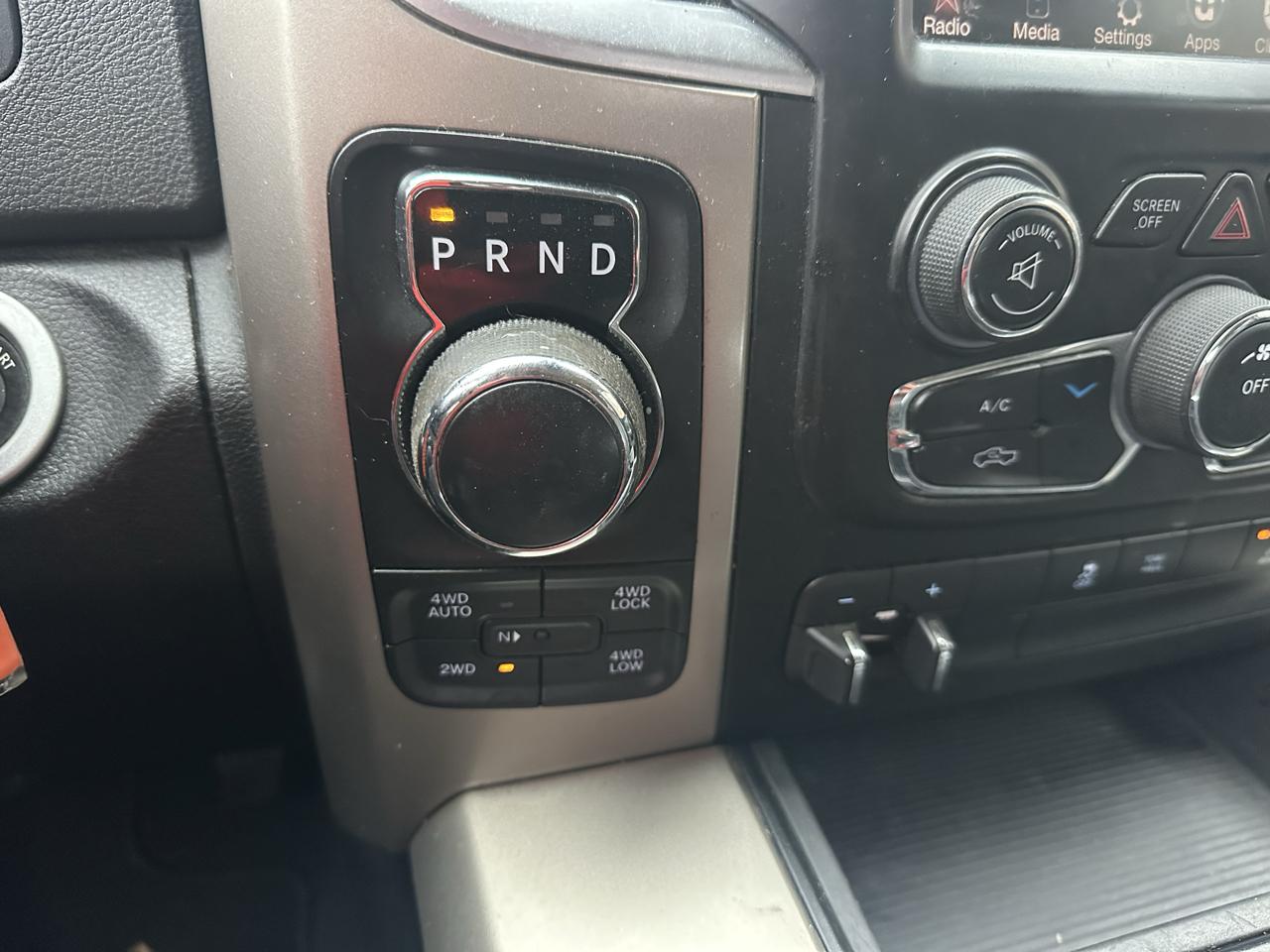Dodge Ram 1500  2014