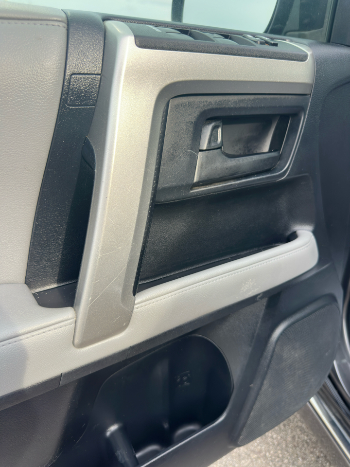 2010 Toyota 4Runner Limited photo 16