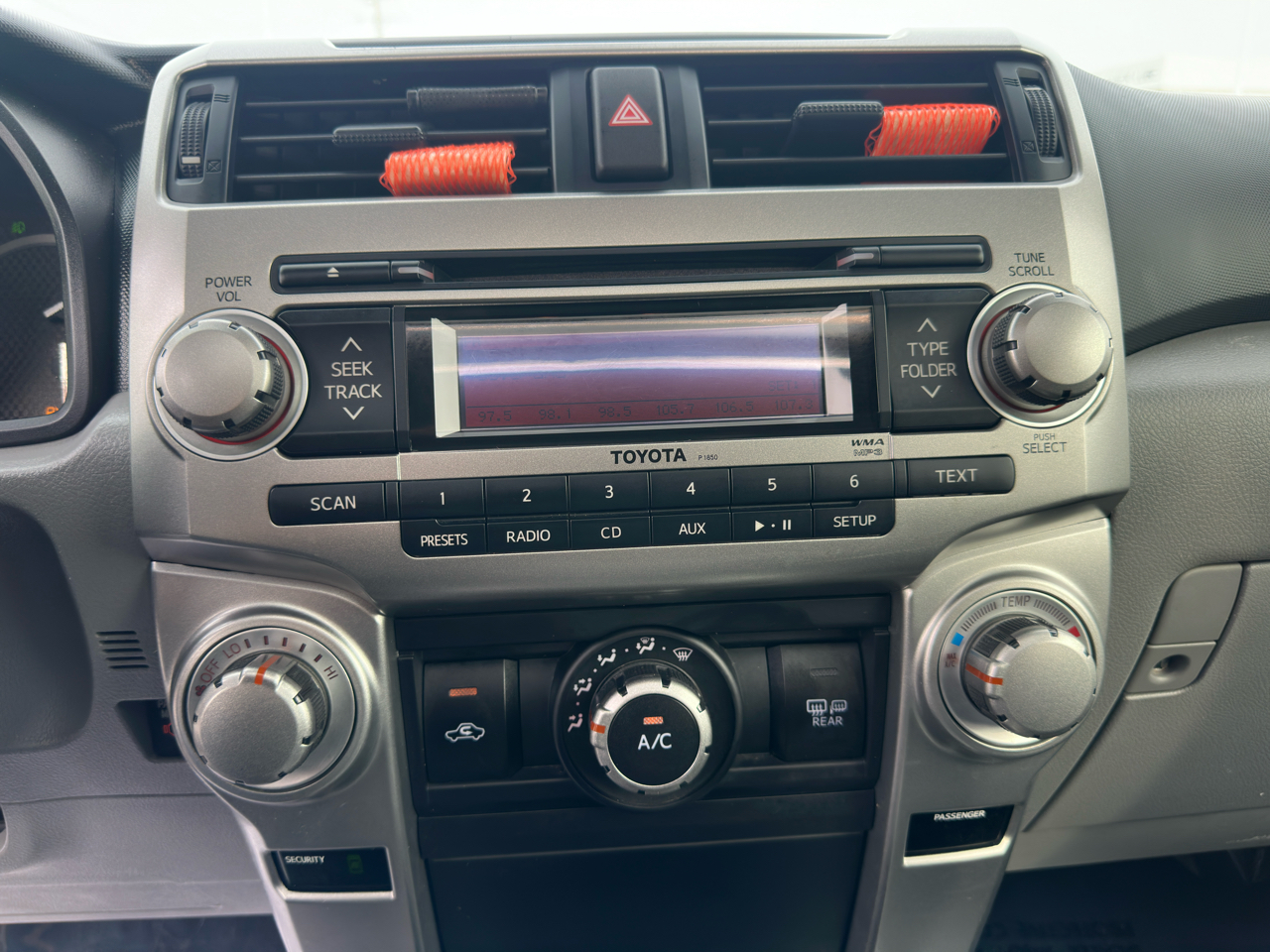 2010 Toyota 4Runner Limited photo 22