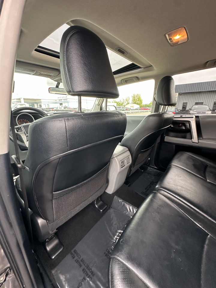 2010 Toyota 4Runner Limited photo 33