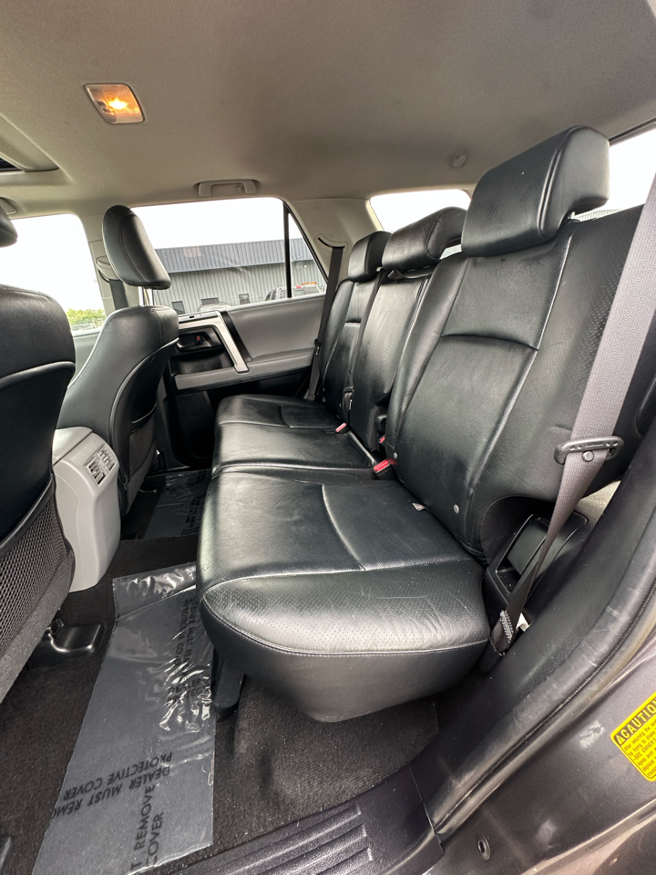 2010 Toyota 4Runner Limited photo 34