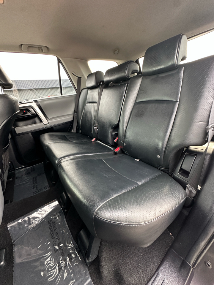2010 Toyota 4Runner Limited photo 35