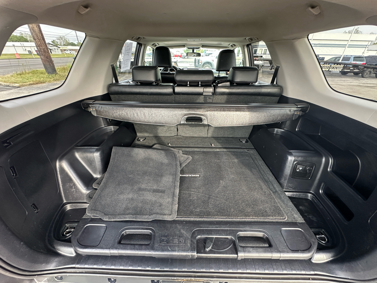 2010 Toyota 4Runner Limited photo 38