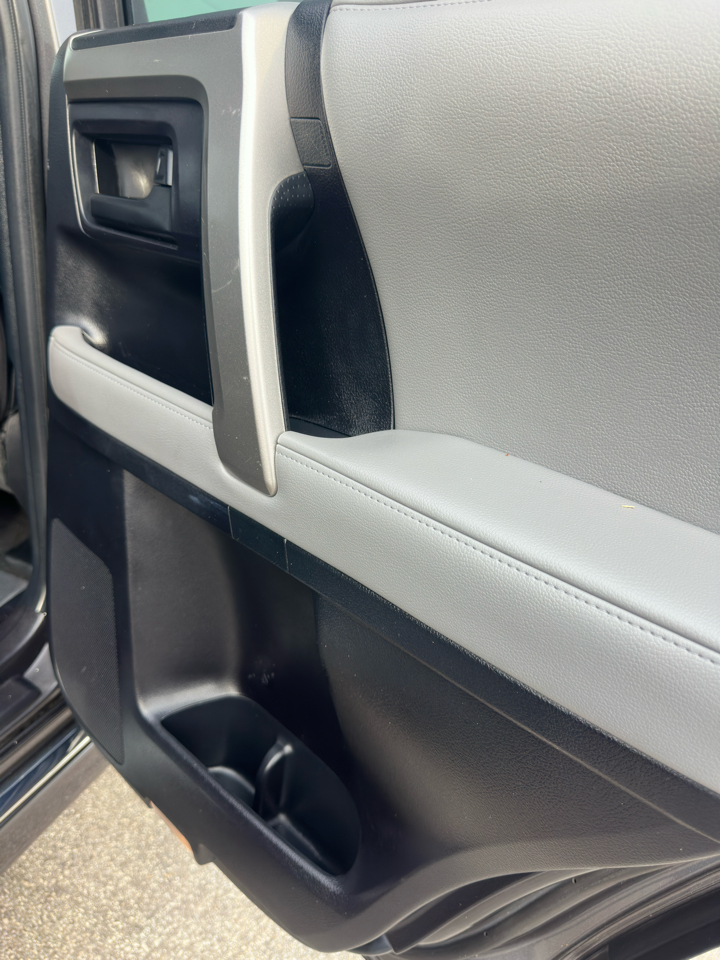 2010 Toyota 4Runner Limited photo 40
