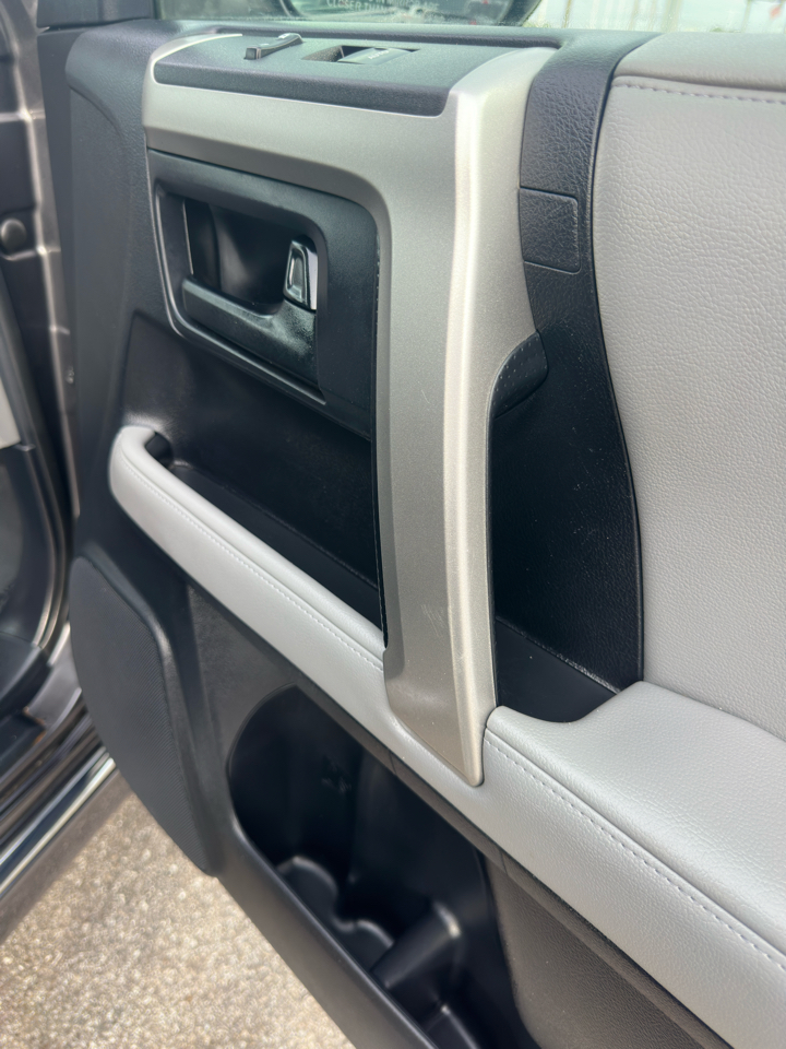 2010 Toyota 4Runner Limited photo 44