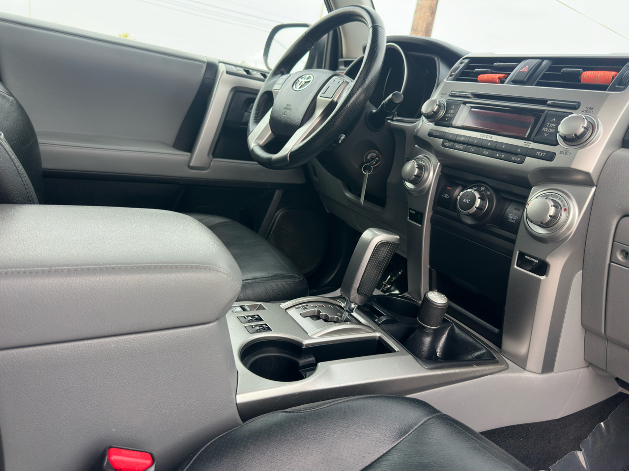 2010 Toyota 4Runner Limited photo 49
