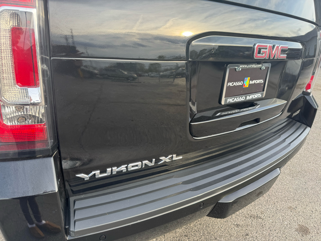 GMC Yukon XL 4WD 4dr SLT 2016 GMC Yukon XL 4WD 4dr SLT 2016