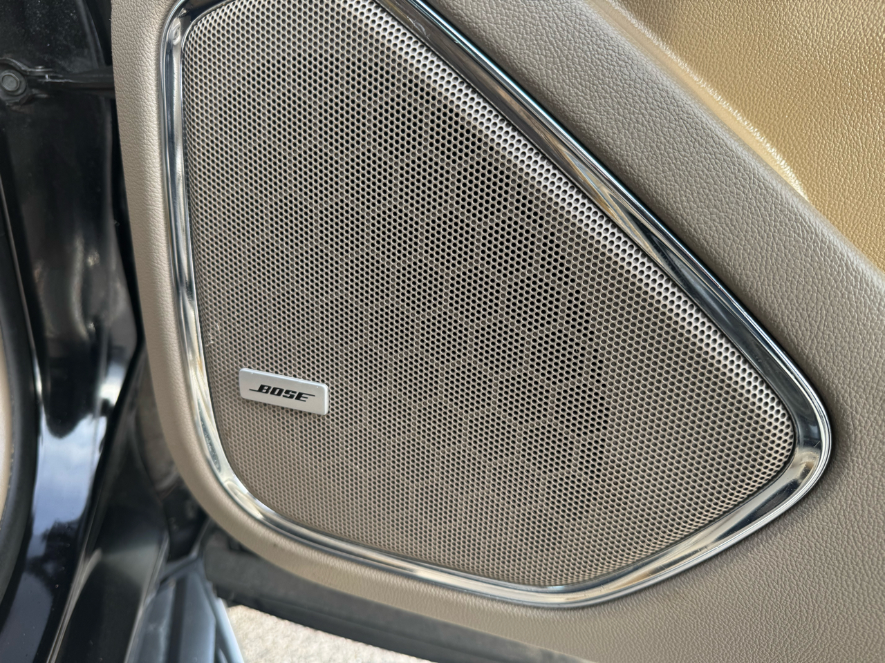 GMC Yukon XL 4WD 4dr SLT 2016 GMC Yukon XL 4WD 4dr SLT 2016