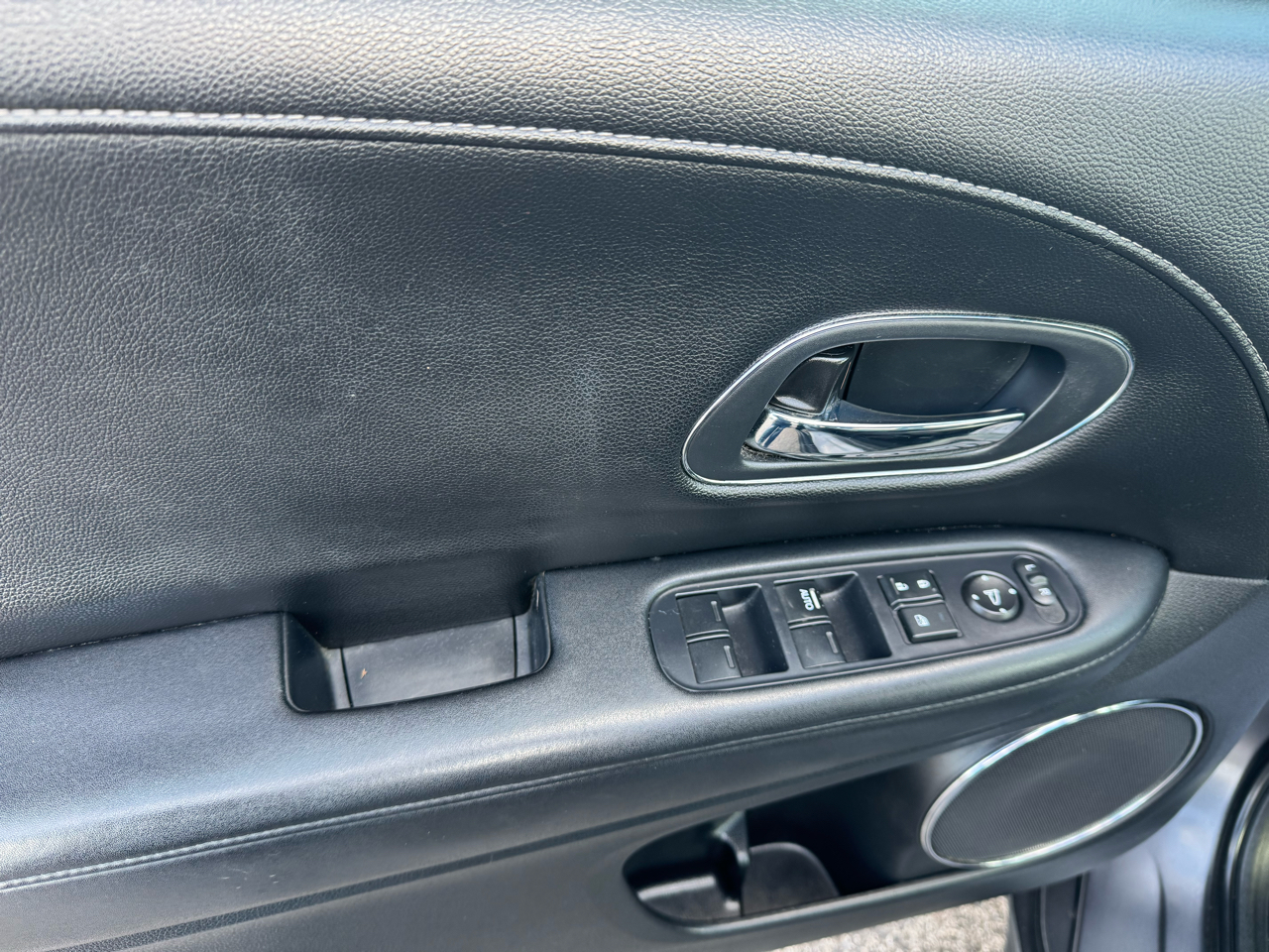 Honda HR-V EX-L Navi AWD CVT 2017 Honda HR-V EX-L Navi AWD CVT 2017