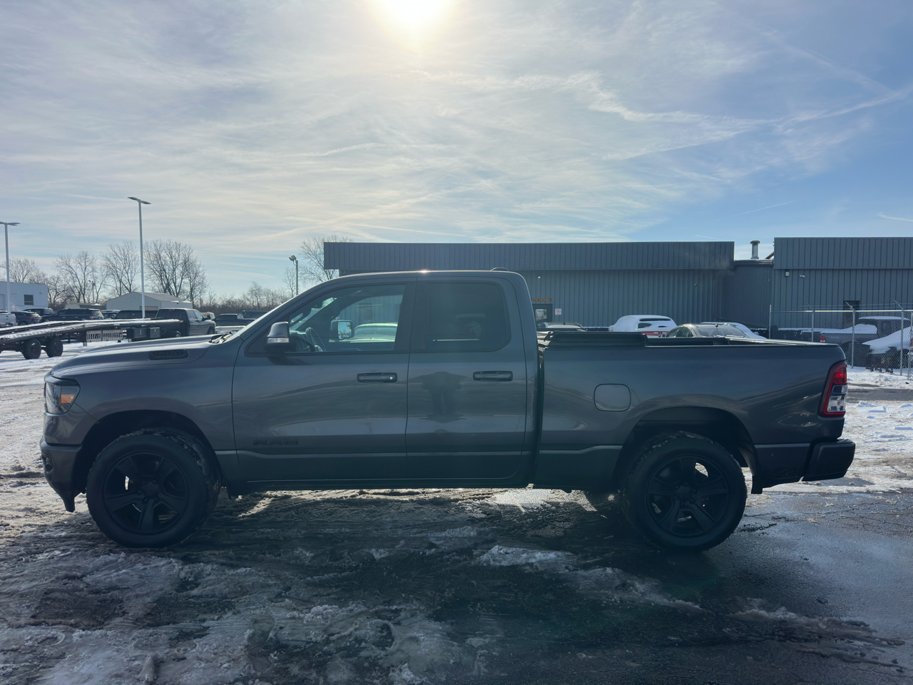 RAM 1500 Big Horn 4x4 Quad Cab 6'4" Box 2020