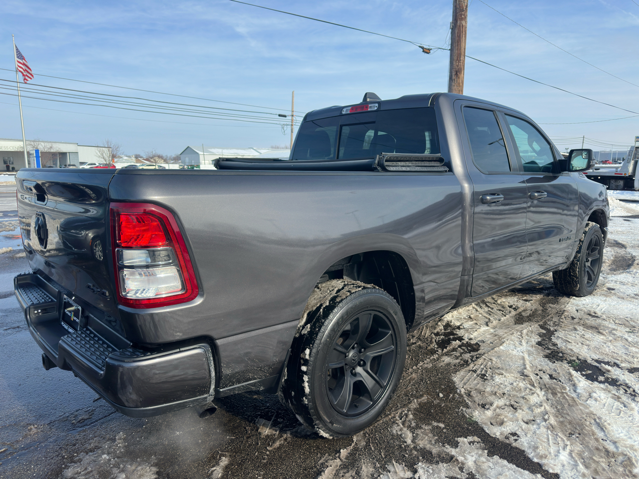 RAM 1500 Big Horn 4x4 Quad Cab 6'4" Box 2020