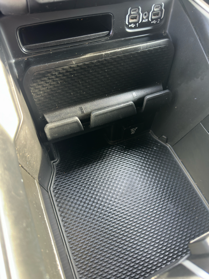 RAM 1500 Big Horn 4x4 Quad Cab 6'4" Box 2020