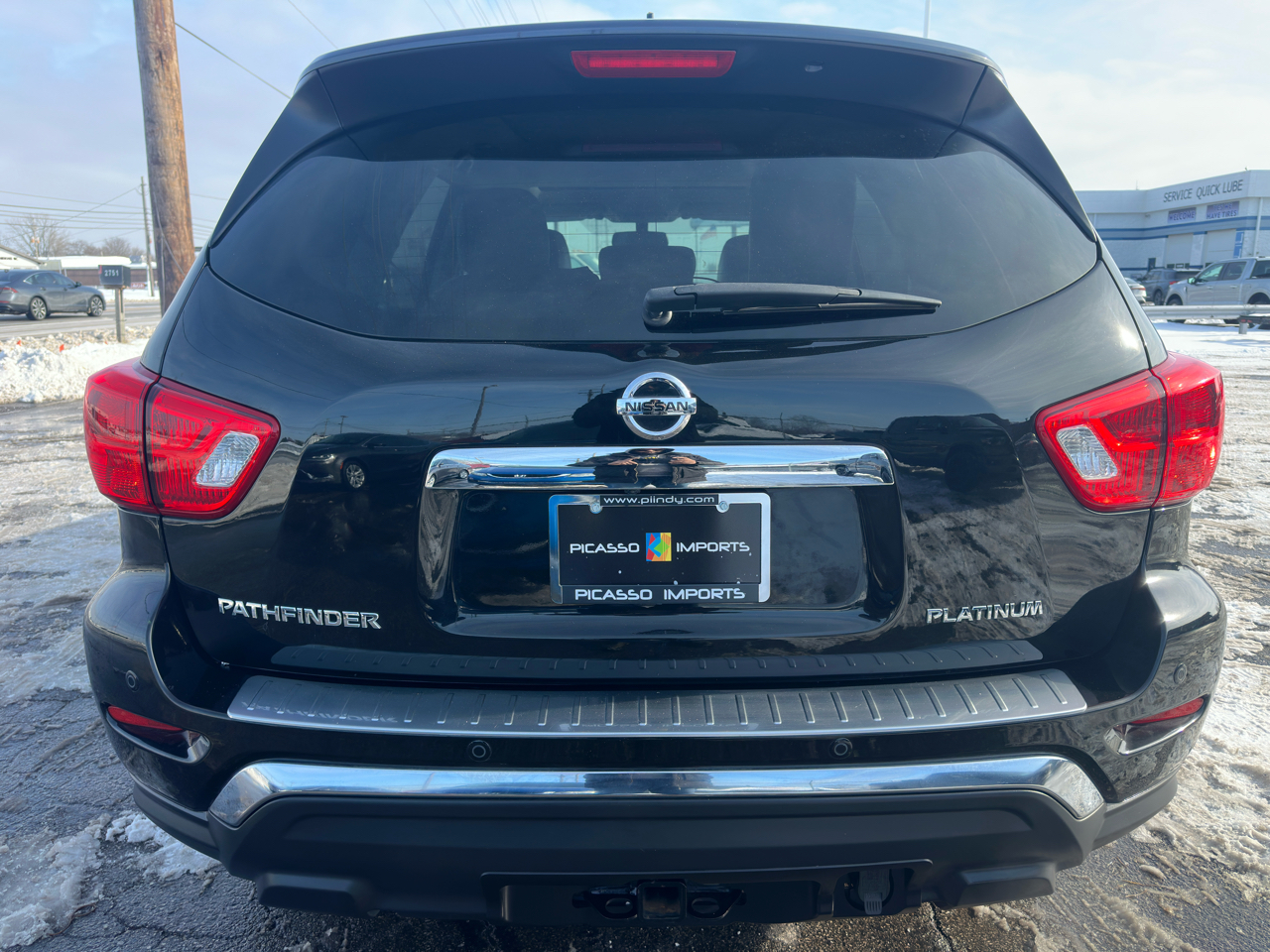 Nissan Pathfinder FWD Platinum 2018