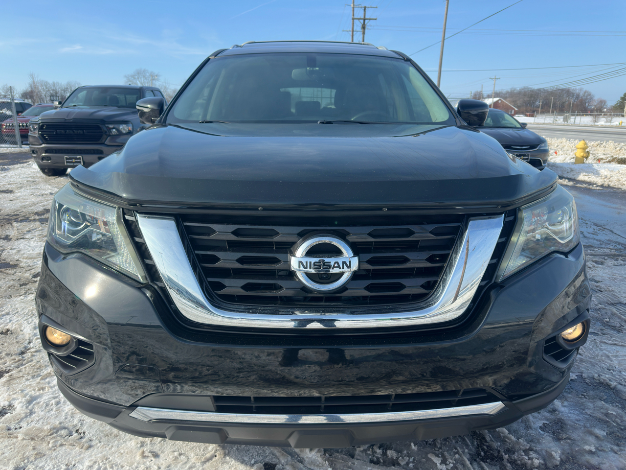 Nissan Pathfinder FWD Platinum 2018