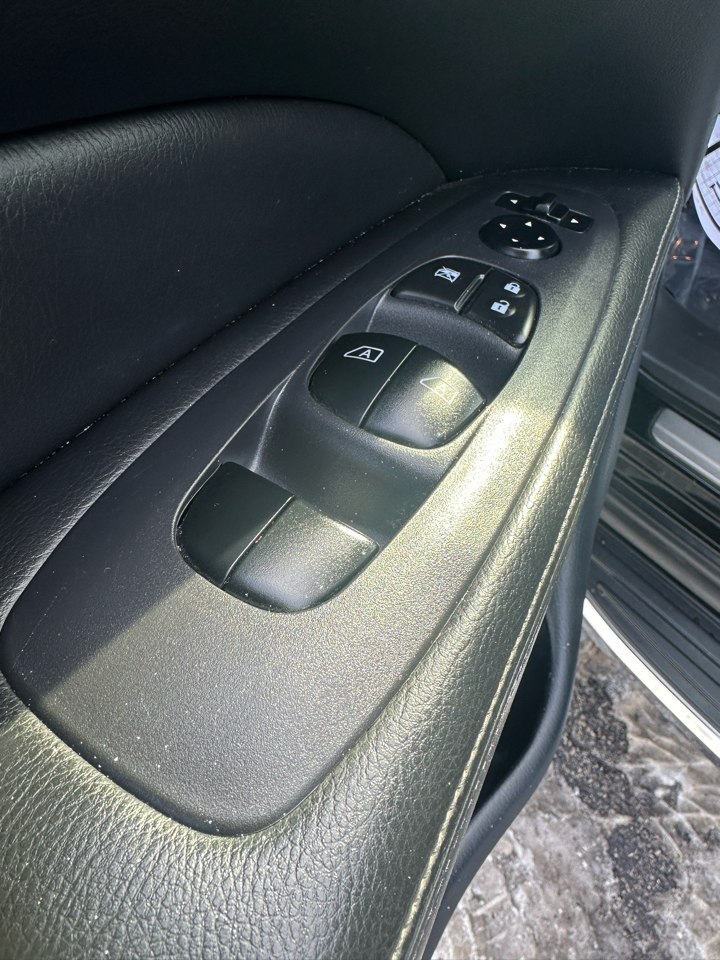 Nissan Pathfinder FWD Platinum 2018