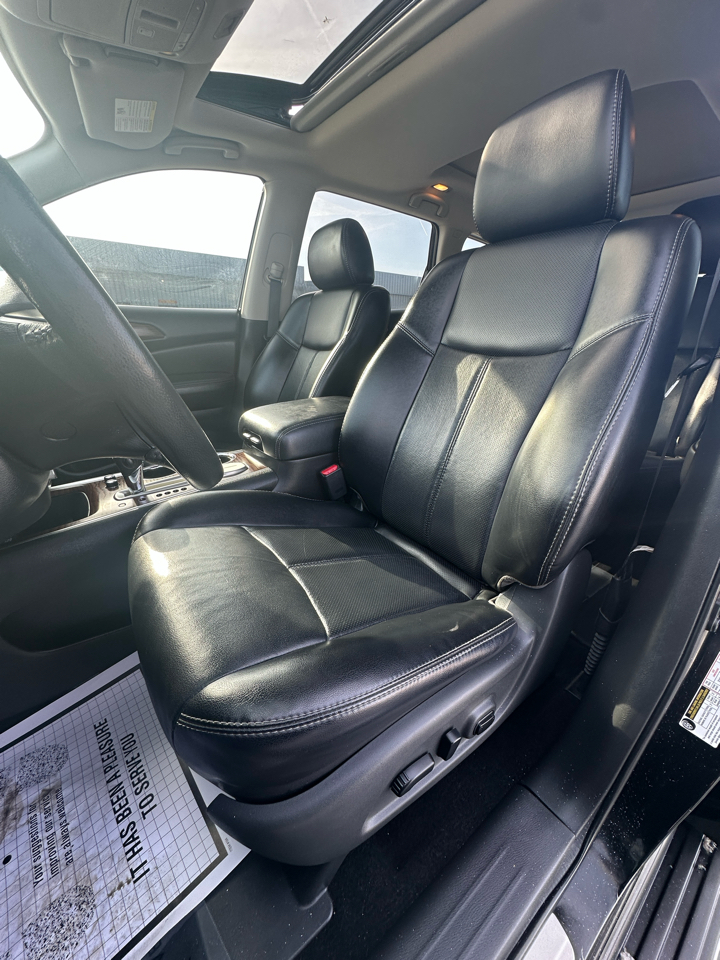 Nissan Pathfinder FWD Platinum 2018