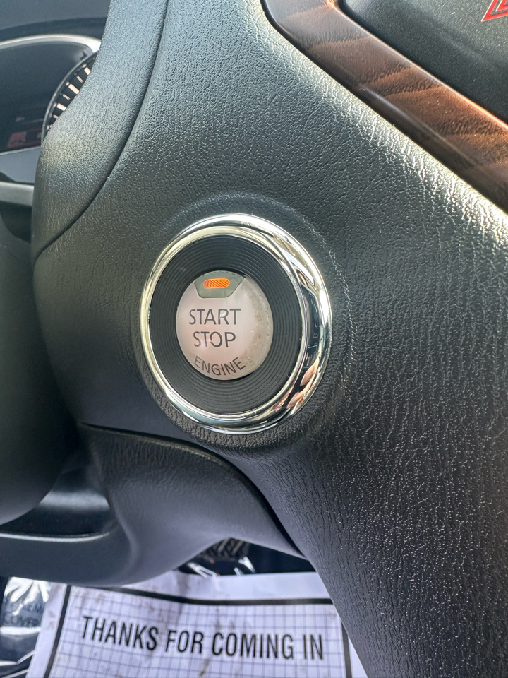 Nissan Pathfinder FWD Platinum 2018