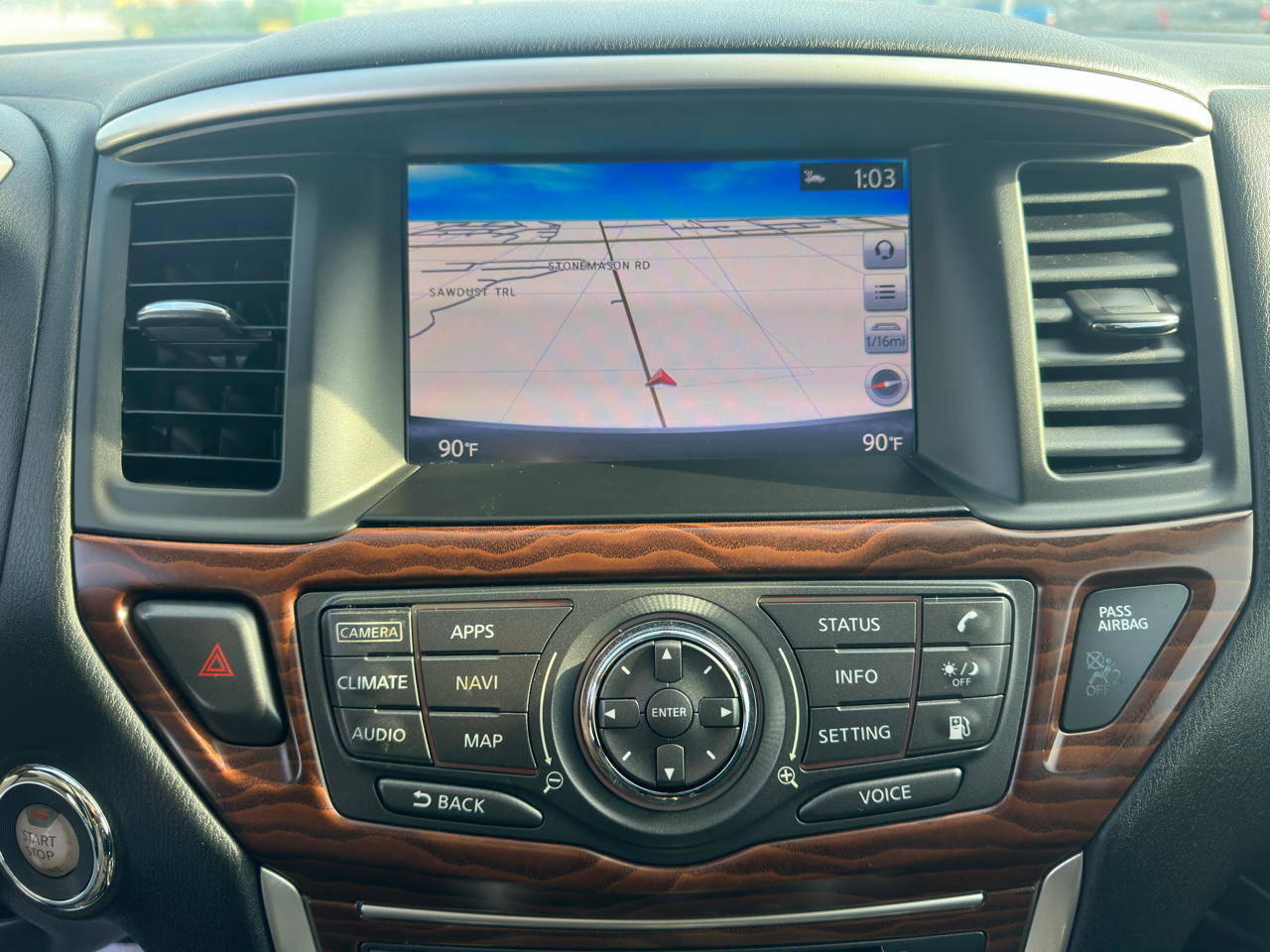 Nissan Pathfinder FWD Platinum 2018