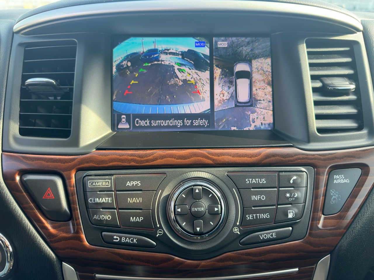 Nissan Pathfinder FWD Platinum 2018