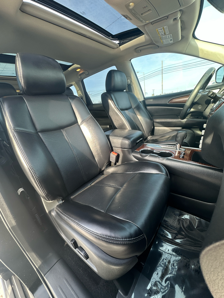 Nissan Pathfinder FWD Platinum 2018