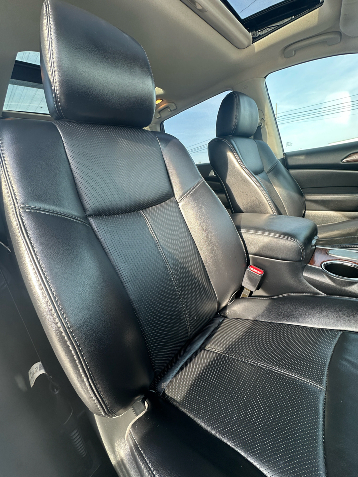 Nissan Pathfinder FWD Platinum 2018