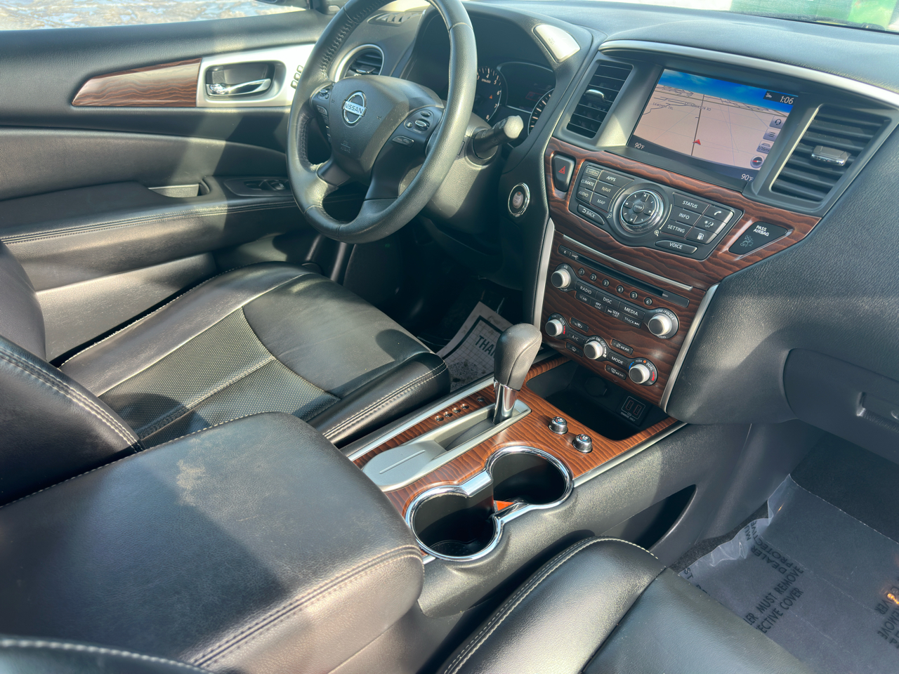 Nissan Pathfinder FWD Platinum 2018