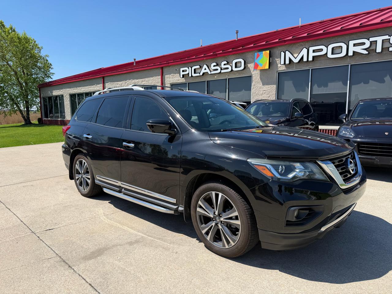 Nissan Pathfinder FWD Platinum 2018