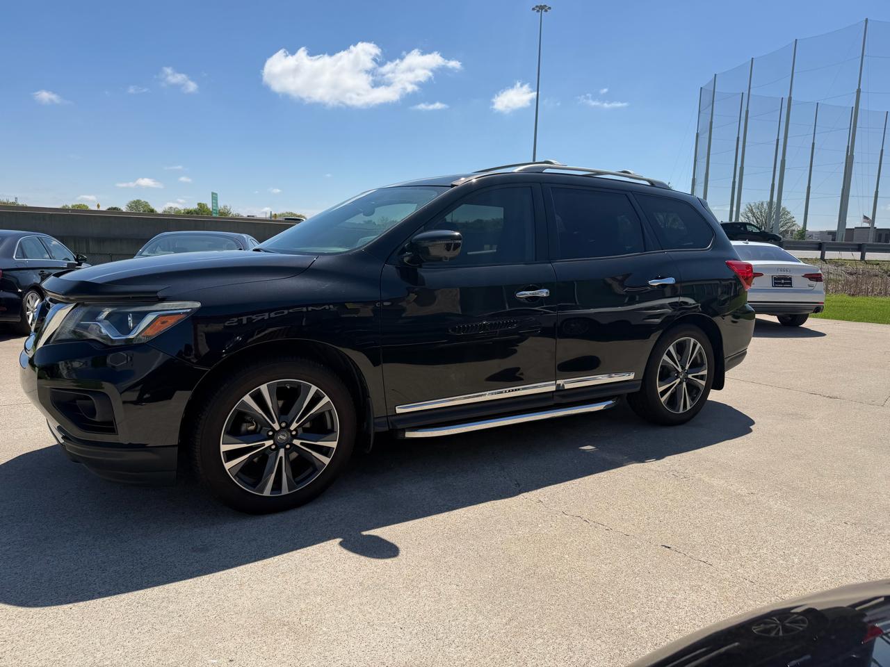 Nissan Pathfinder FWD Platinum 2018