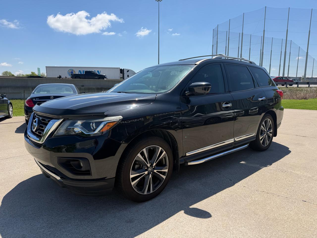 Nissan Pathfinder FWD Platinum 2018