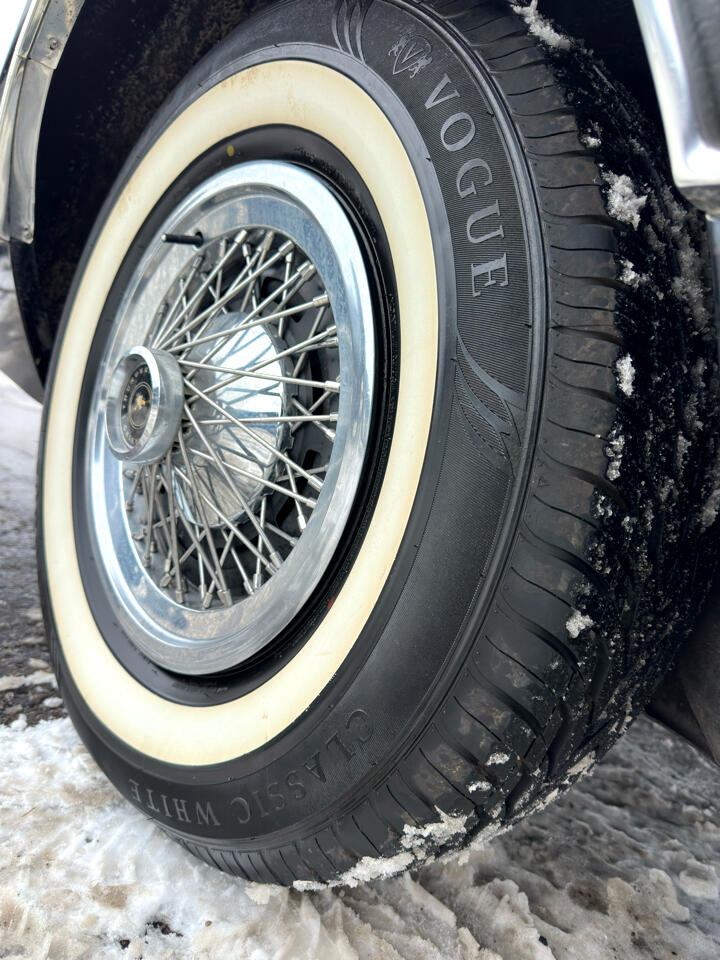 Ford Thunderbird 2dr Conv w/Hardtop Deluxe 1976