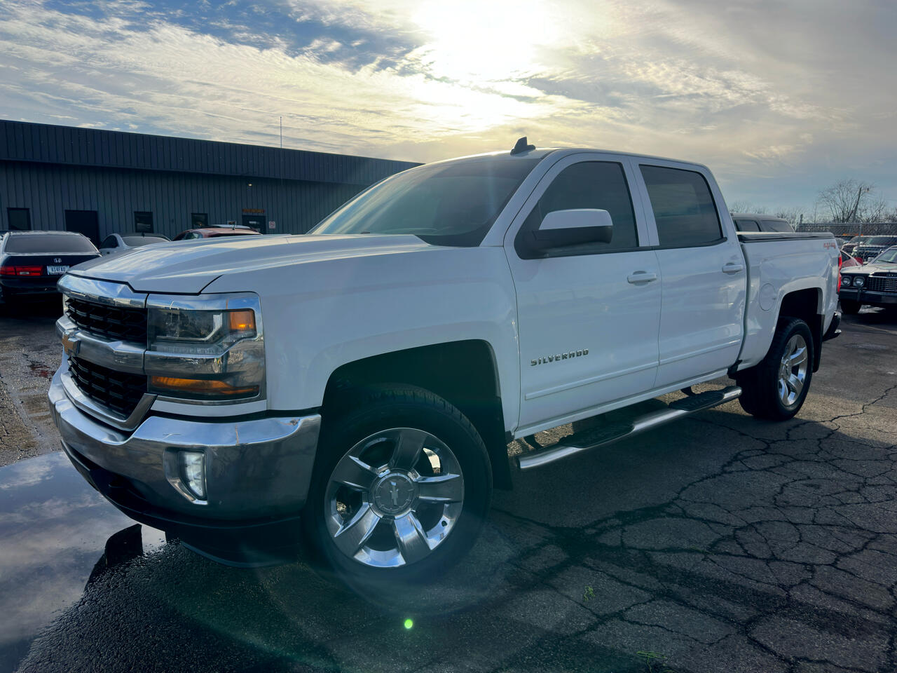 Chevrolet Silverado 1500 4WD Crew Cab 143.5" LT w/1LT 2018