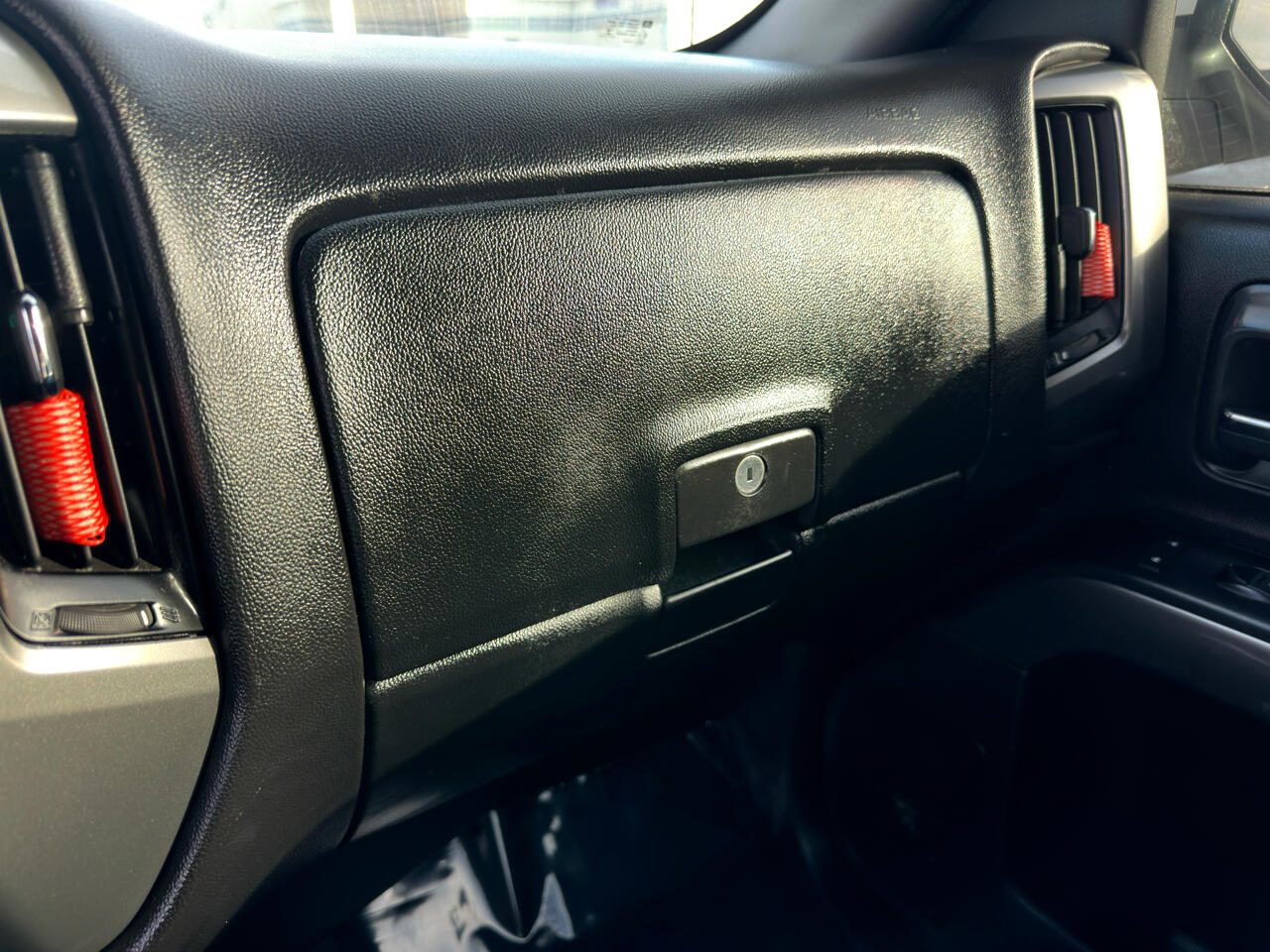 Chevrolet Silverado 1500 4WD Crew Cab 143.5" LT w/1LT 2018