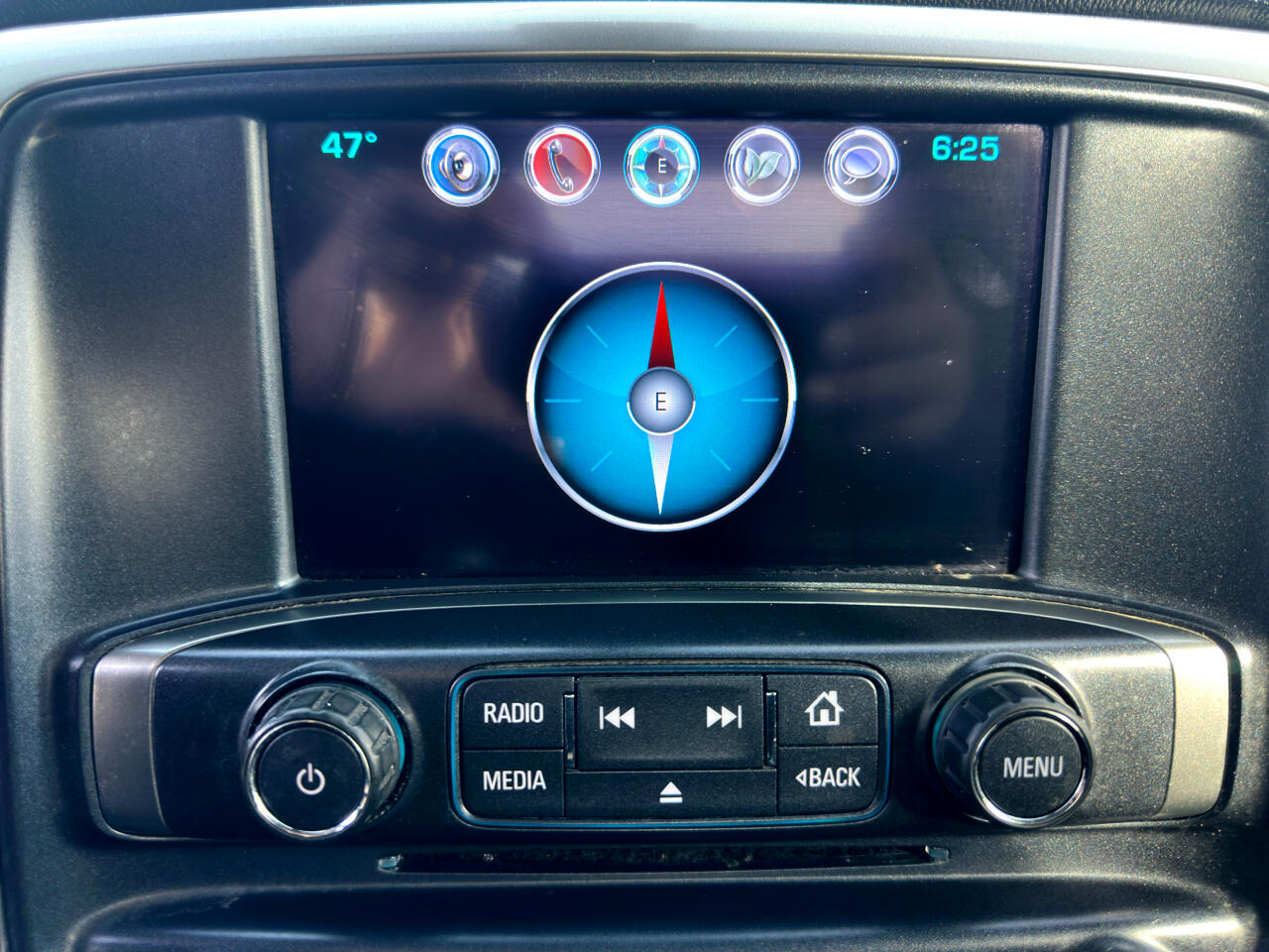 Chevrolet Silverado 1500 4WD Crew Cab 143.5" LT w/1LT 2018